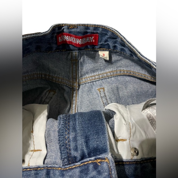 Union Bay Women’s Juniors Size 3 Capri Blue Jeans - Picture 6 of 7
